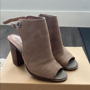 Lucky Brand Leather Sandals